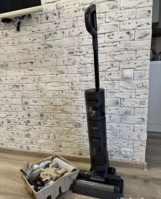 Продам моющий пылесос DREAME H12