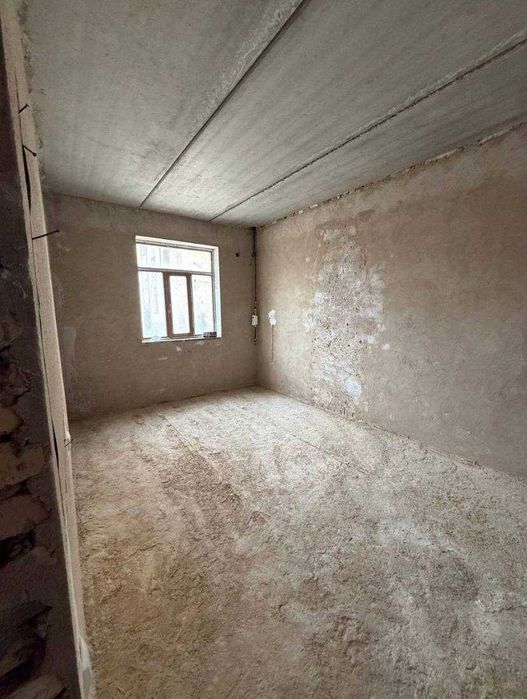 Продаётся 3х комн квартира на 1 этаже Ор-р ХБК больница