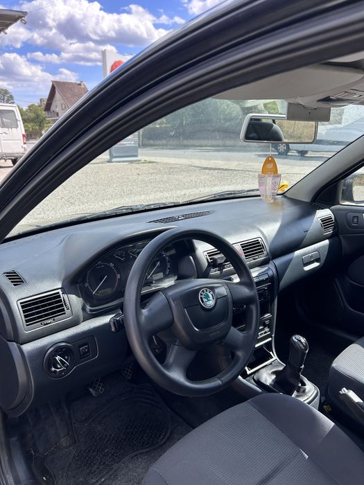 SKODA Octavia 2009 — imagine 5