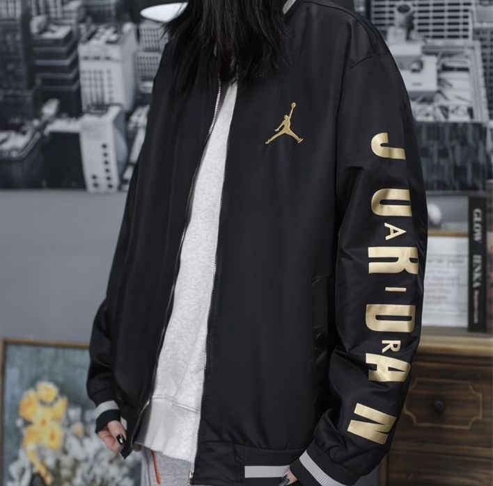 Продается бомбер Air Jordan