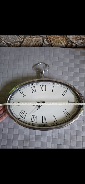 Часовник за стена