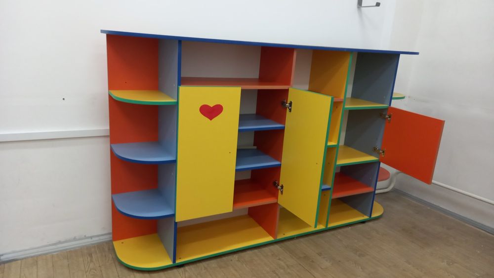 Продам шкаф стелаж