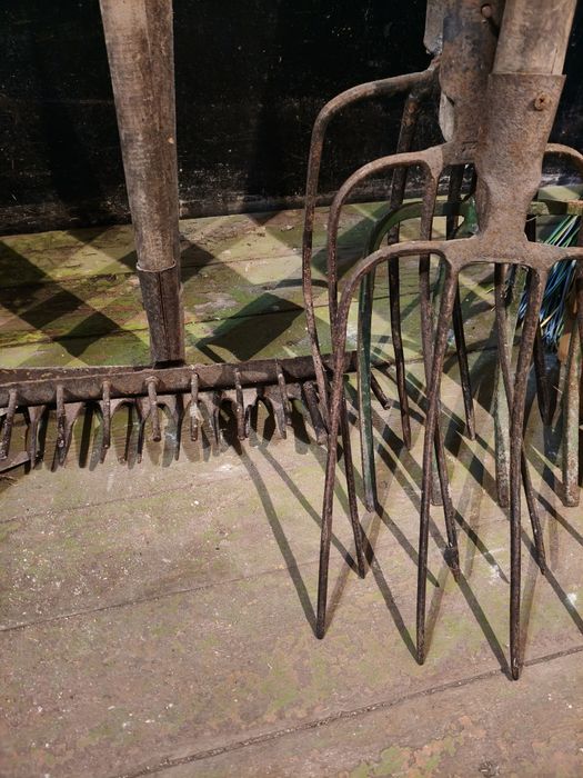 Продам садовый инвентарь