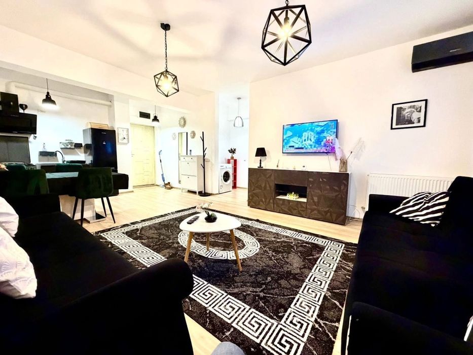 De închiriat apartament 2 camere in statiunea Mamaia zona Vega, Butoaie, cu vedere bilaterala la.mare si la lac.