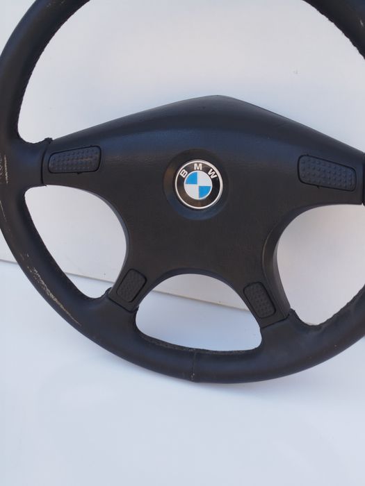 Руль от BMW E34 хорошо качество б/у