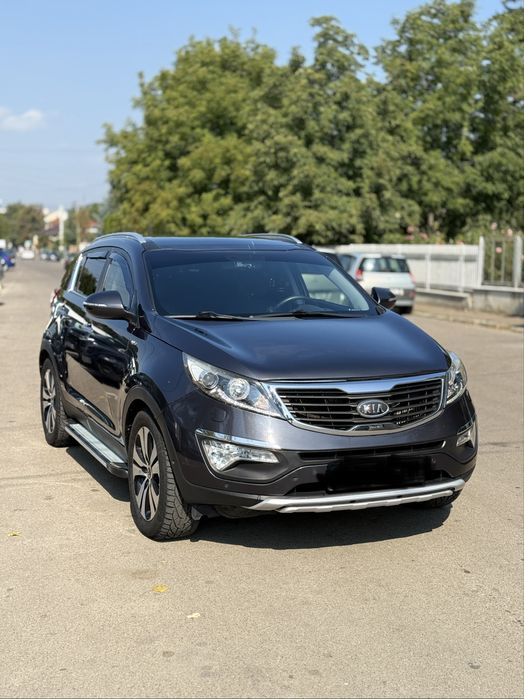 Vand Kia 4x4 ,2012 , 2L 184CP