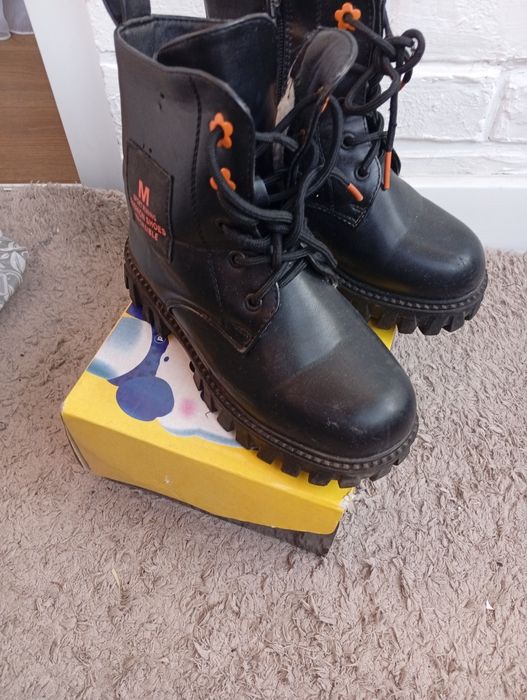 Обувь  ботинки туфли кроссы