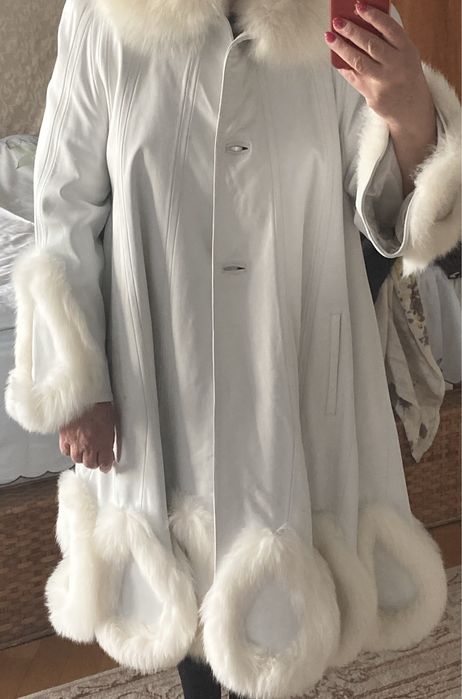 Haina superba din piele