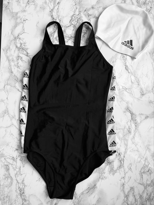 Дамски Adidas бански и шапка за плуване