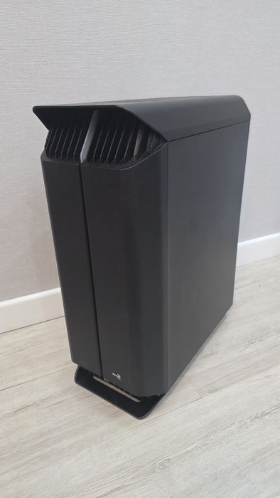 Продам корпус Aerocool Gladiator