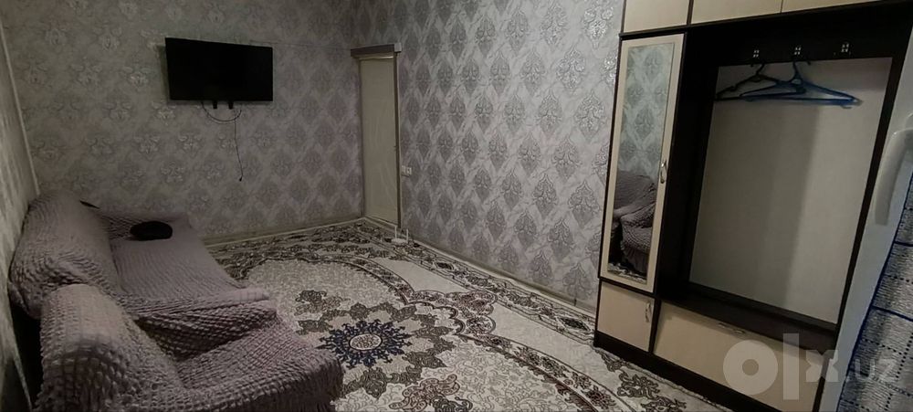 Чирчик ш. 1 м/н Октябр 1/2/4 янги планировка 40 м²