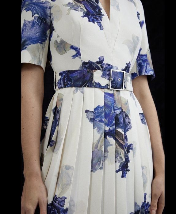 Karen Millen, нова Л/ХЛ