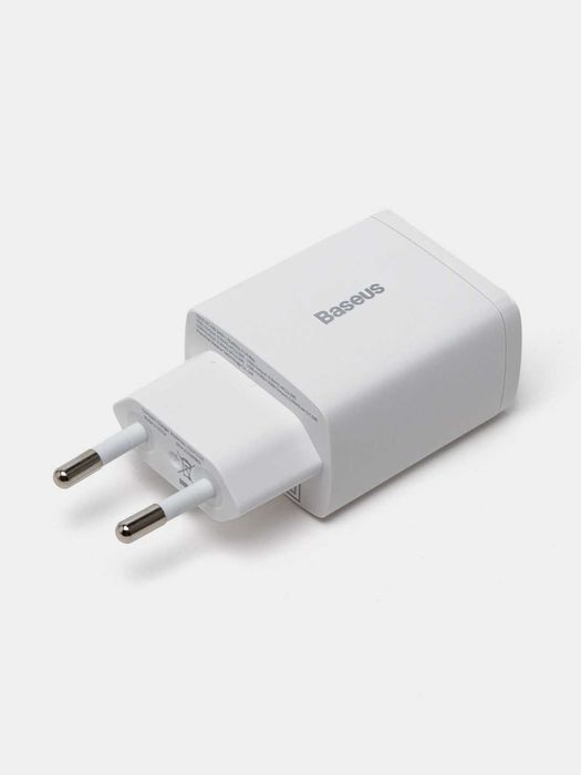 Зарядка Baseus для телефона 17W Charger зарядное устройство белый цвет