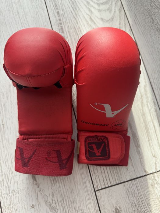 Продам экипировку для карате