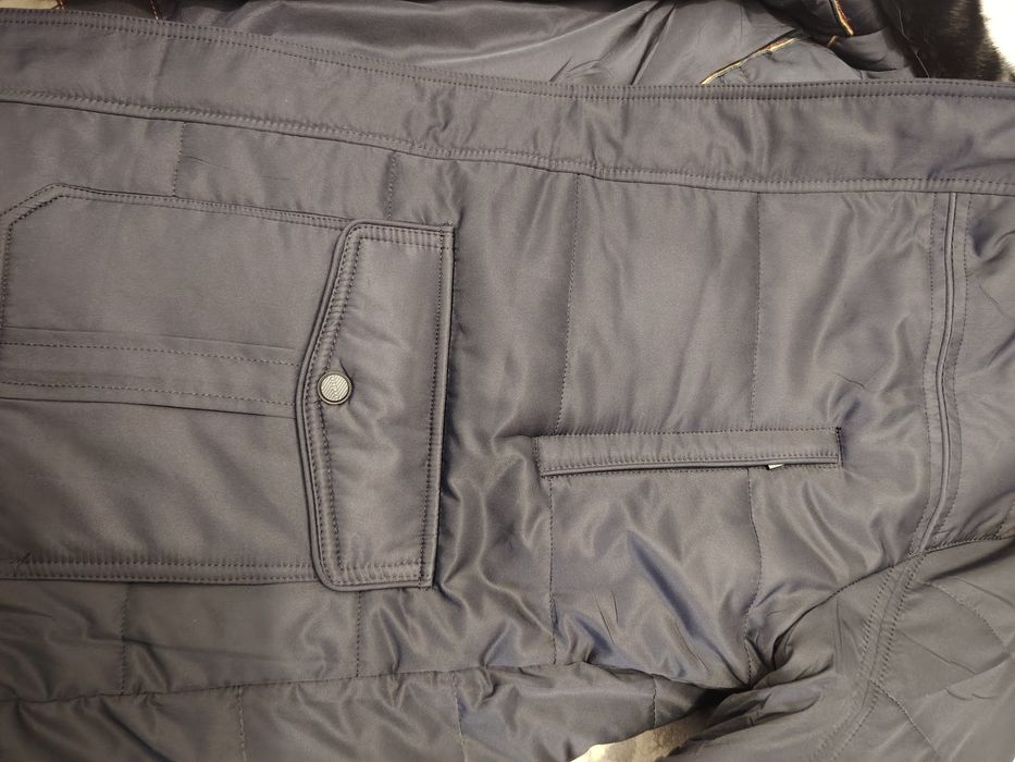 Зимняя куртка для мужчин.