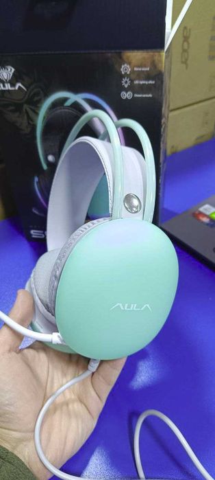 Наушники проводные AULA S505 черного и зеленого цвета