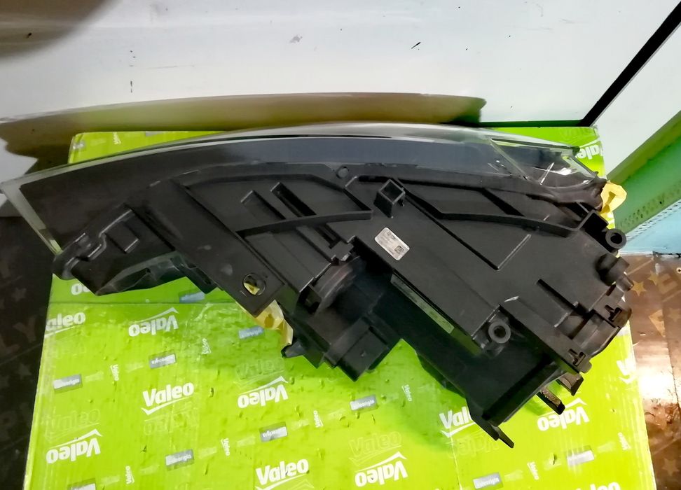 Фар Фарове за Audi Q3 / Ауди Кю 3 Bi-Xenon.