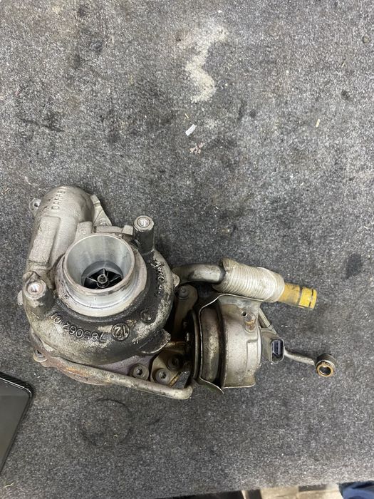 Turbo /Turbina Ford Focus 3 C-max 1.6 tdci e5 euro 5
