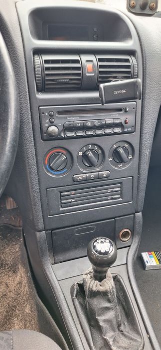 Опел Астра 1.6 бензин 2001г