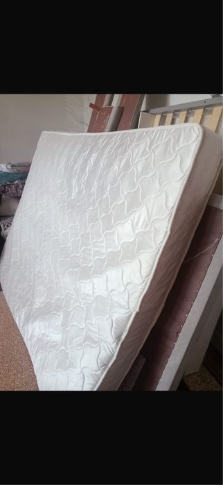 Кровать 160 см на 200