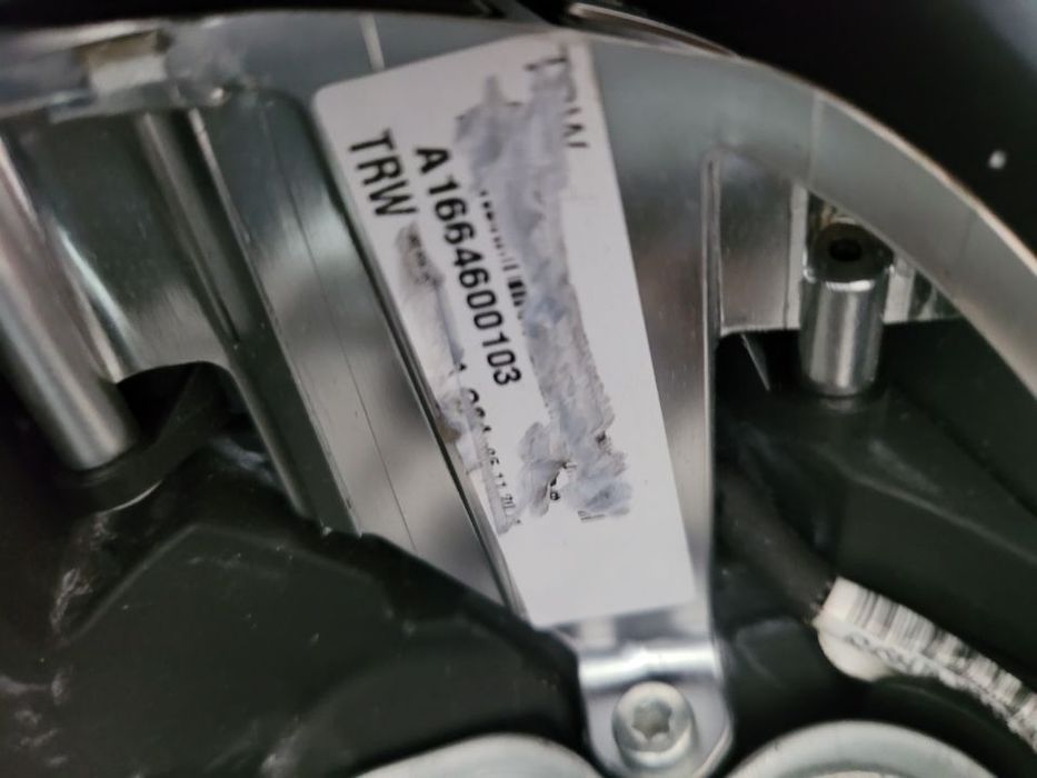 Volan Din Piele Cu Comenzi Si Padele Mercedes ML GLE W166 An 2011-2019 Cod A