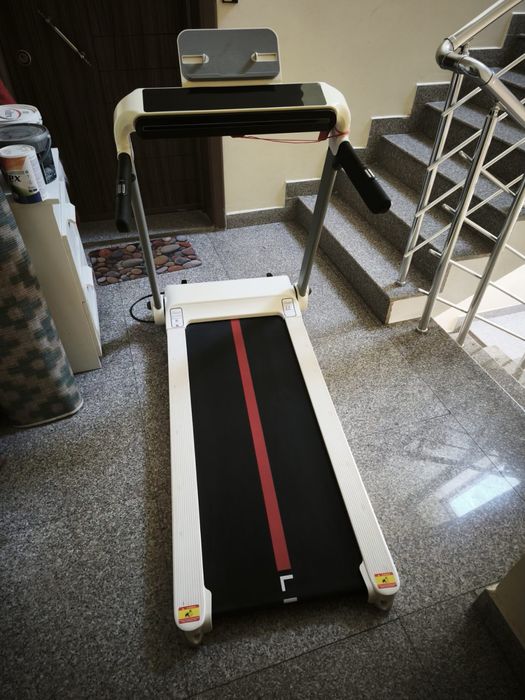 Бягаща пътека LIFE GYM ultimate HOME TREADMILL