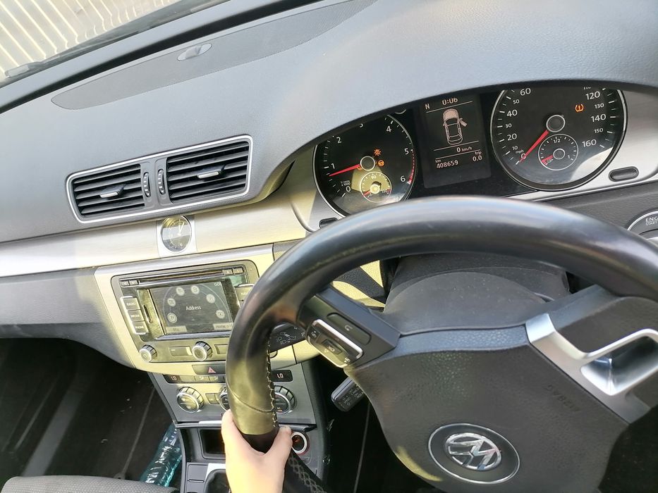 Dezmembrez Passat b7