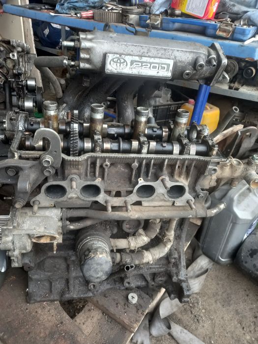 Запчасти тоёта 10..