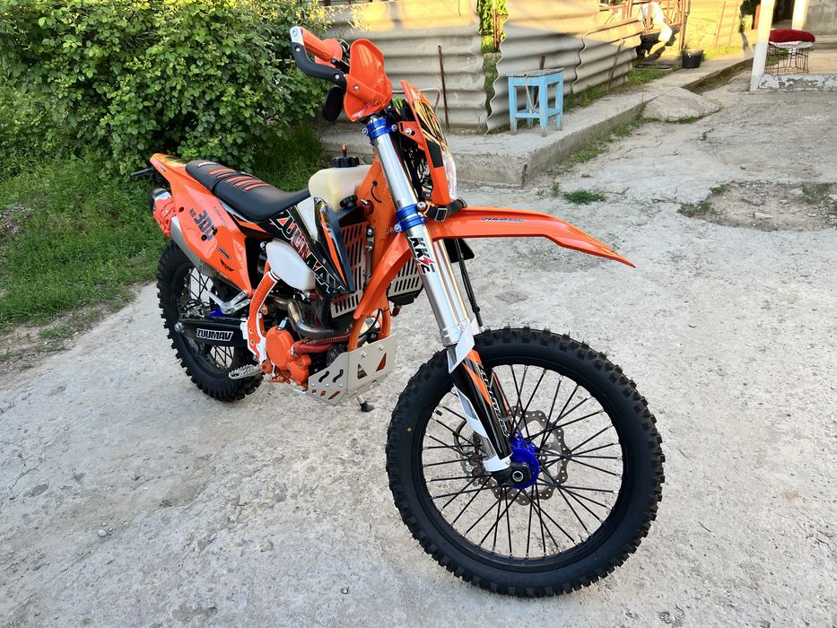 Мотоцикл Zuumav K8 NB300