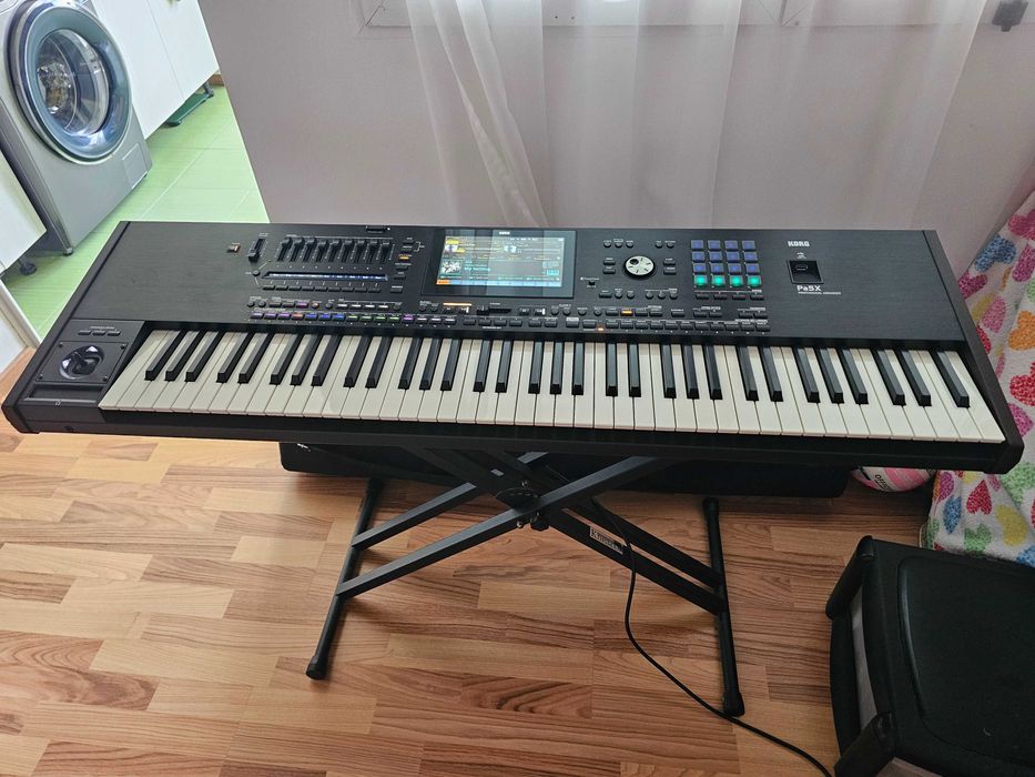Korg pa5x 18 500