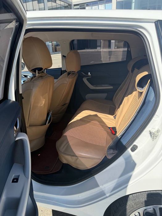 10000$ ben ben e star Toshkentda yurgan