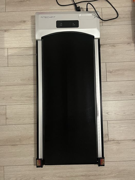 Bandă de mers electrică Techfit (Under Desk / Walking Pad) – Stare excelentă