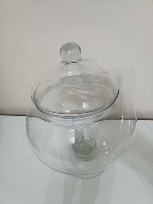 Recipient pentru bezele Nou