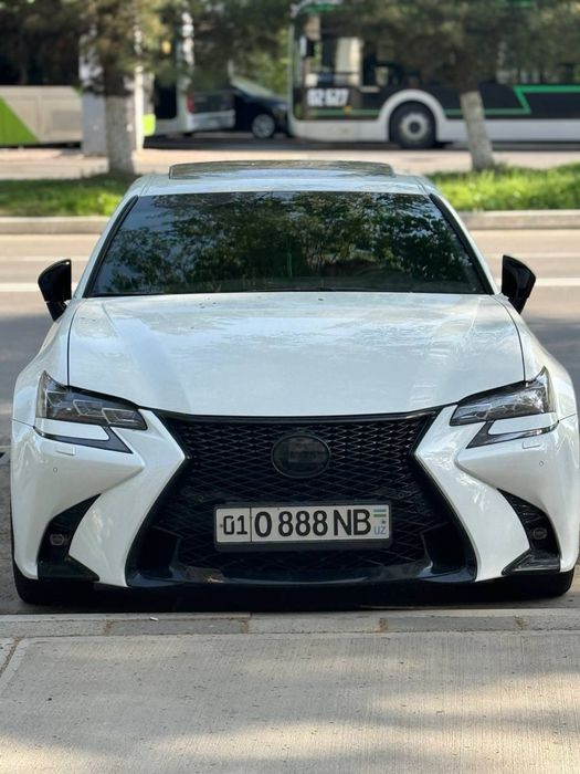 Продаю легендарный Lexus gs350