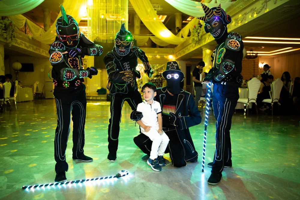 Лазерное шоу для ДЕТЕЙ и ВЗРОСЛЫХ от ФЕНИКС / ведущие, кейтеринг, фото