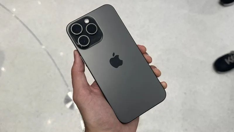 Iphone 15 pro ценна договаримся !!!