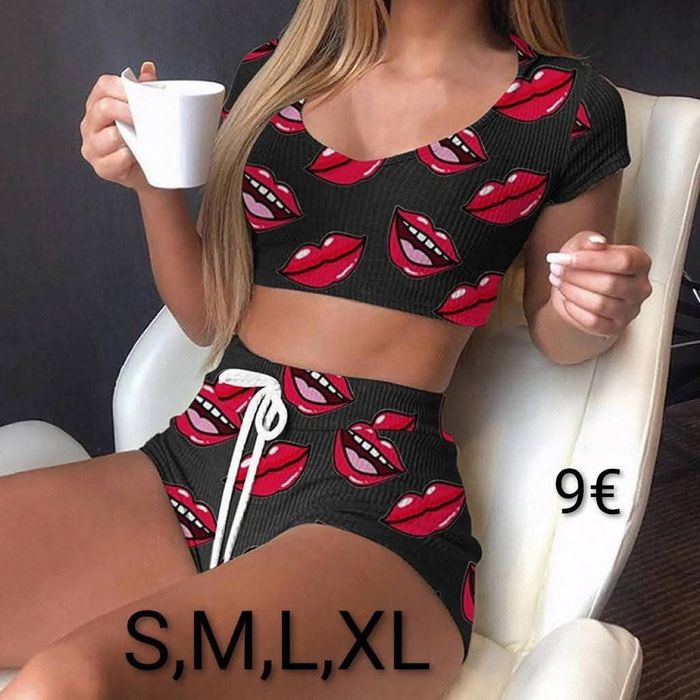 Рипсен дамски комплект - тениска и къси панталонки