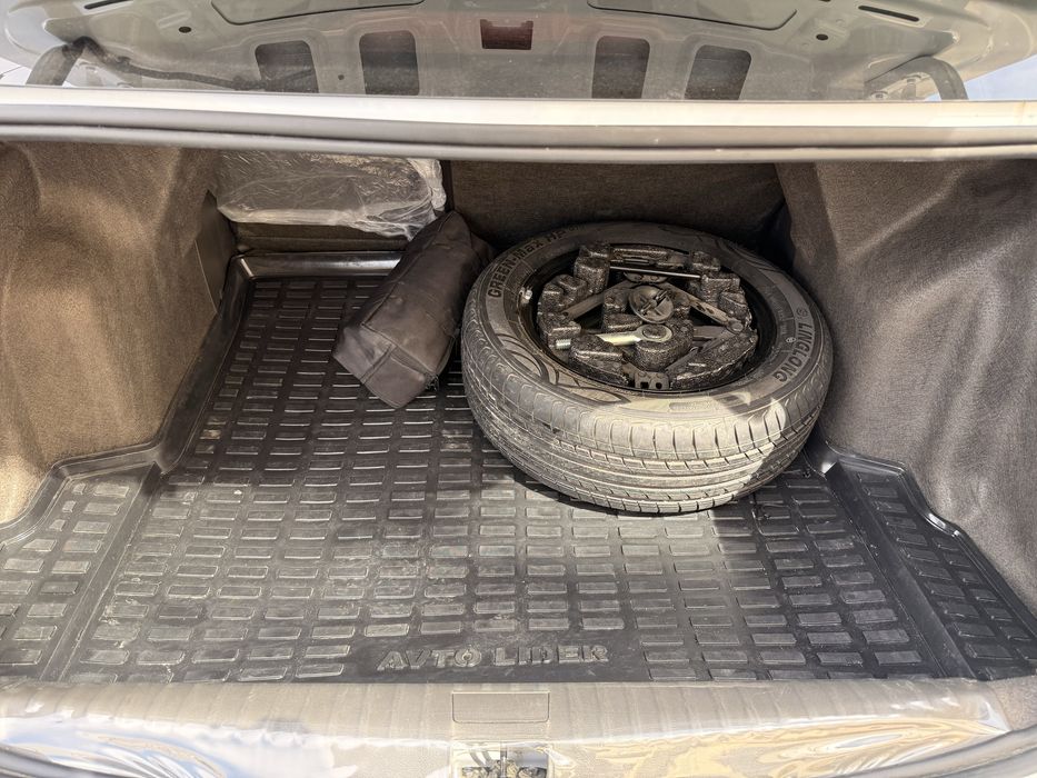 Chevrolet Cobalt 2025 — 6