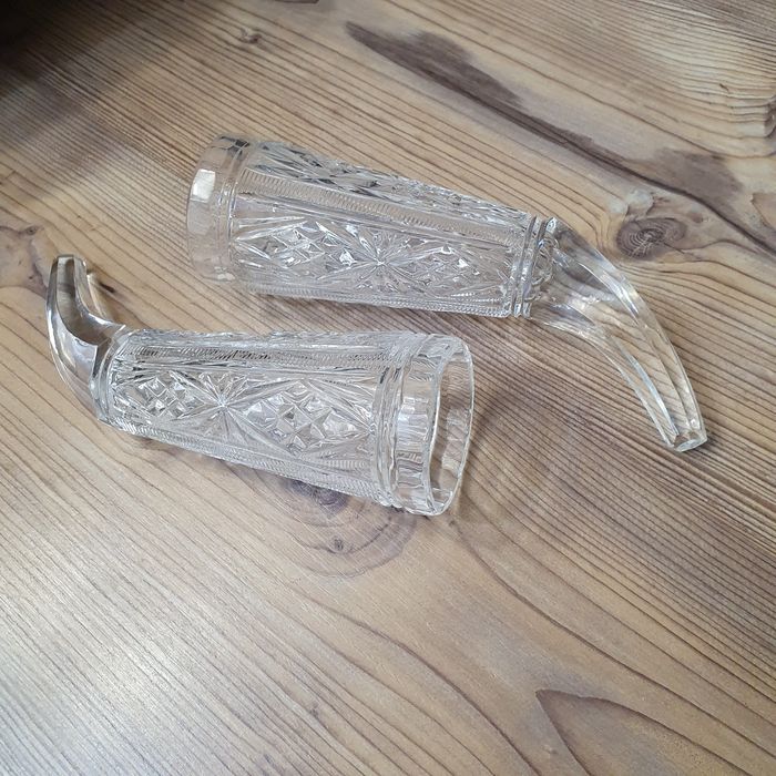 Продам хрустальный рог 2шт