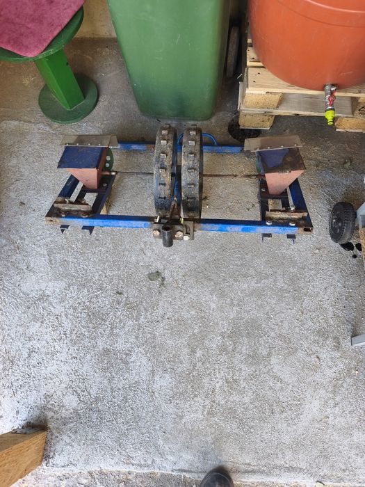 Vând motosapă Ruris