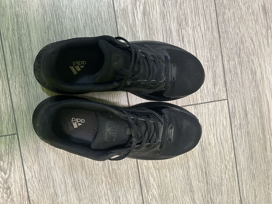 Разпродажба на дамски маратонки