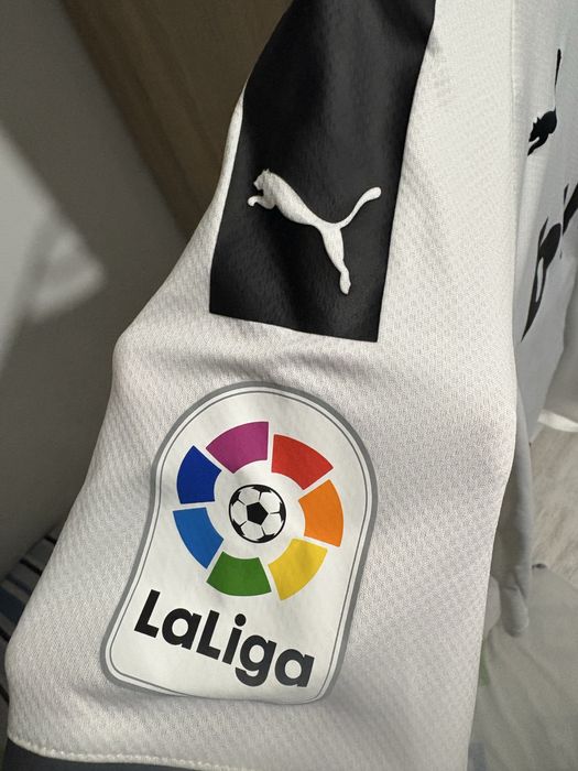 Tricou marca Puma cu Valencia