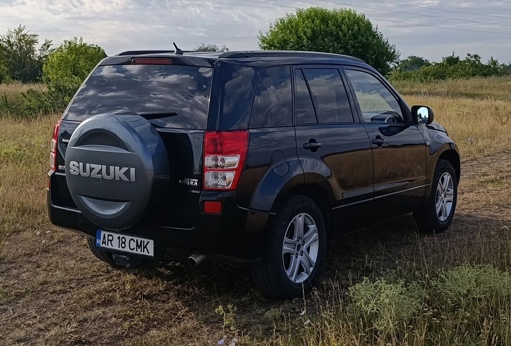 Vând Suzuki Grand Vitara