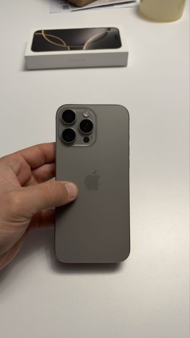Vand telefon Apple iPhone 16 Pro Max 512 GB memorie
