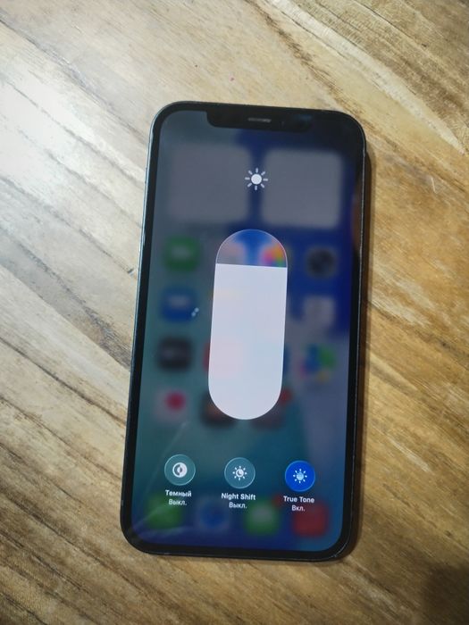 Айфон 12/128г телефон