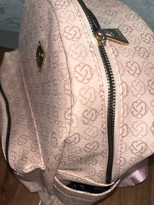 Продам сумку рюкзак