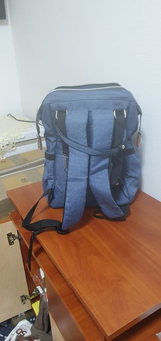 Ghiozdan pentru bebelusi