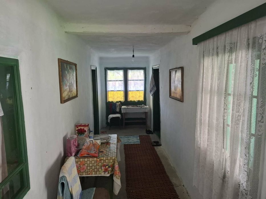Casă de vânzare în sat Busu, comuna Grecești, județul Dolj.