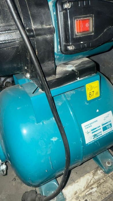 Продам насос водяной LEO