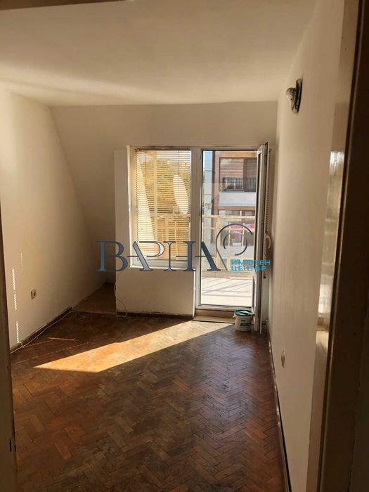 Продава се Тристаен апартамент в Варна, Център - 60 кв.м за 1046 €/кв.м - Снимка #6